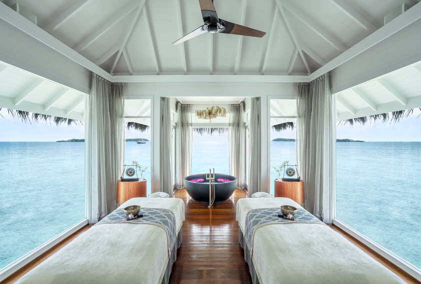 Anantara_Kihavah_Spa_Treatment_Room_Interior
