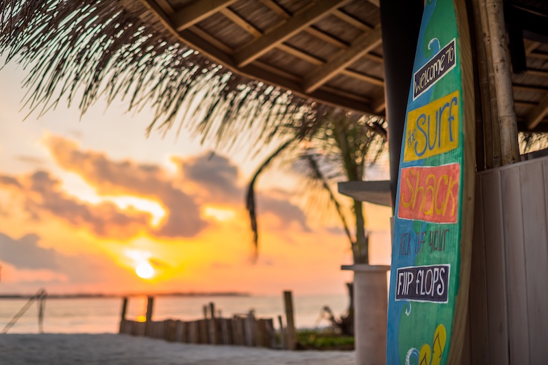 Niyama_Private_Islands_Maldives_Restaurant_Surf_Shack_Sunset_Time